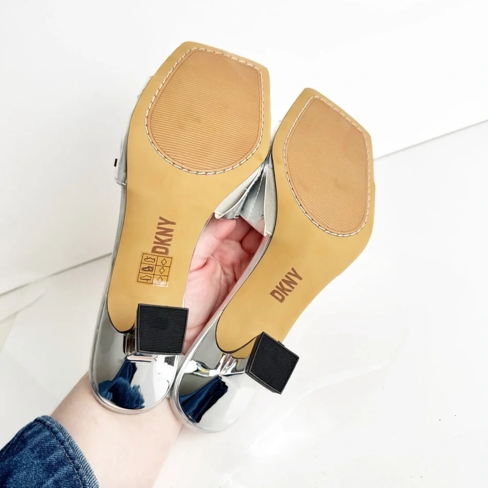 NWT DKNY Silver Kailyn heel sandals size 7